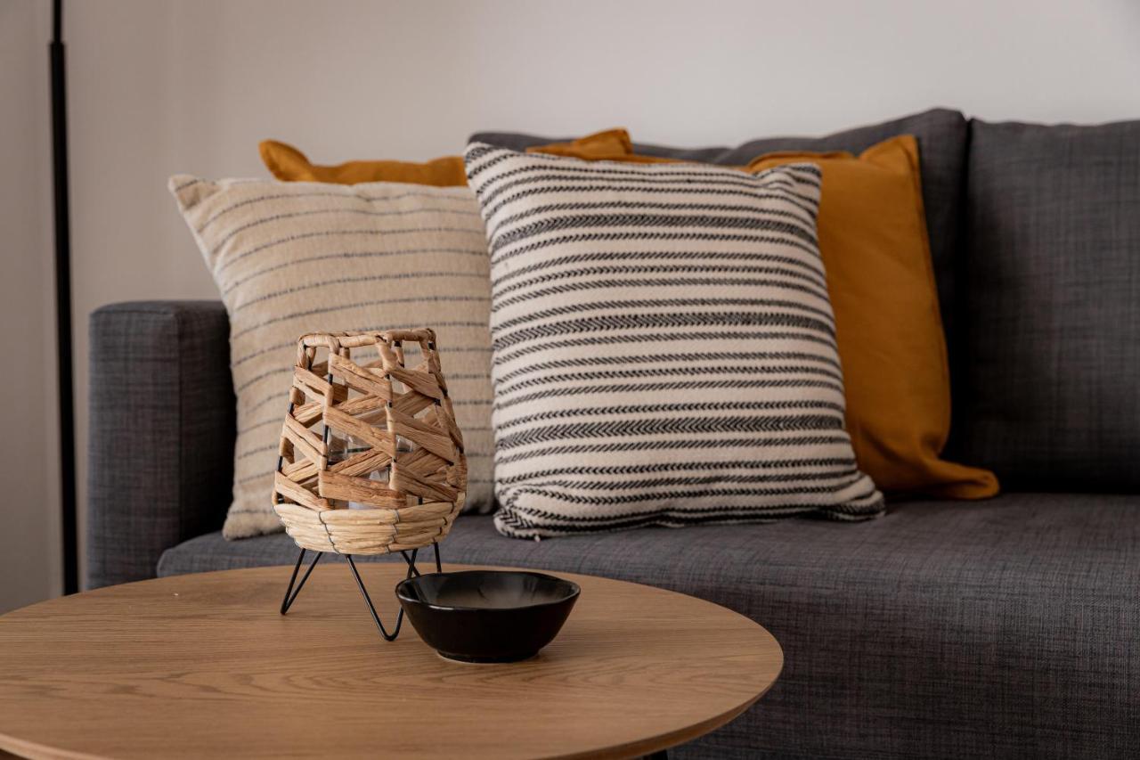 Come4stay - Seidenhof I Voll Ausgestattete Kueche I Balkon I Badezimmer Apartment *