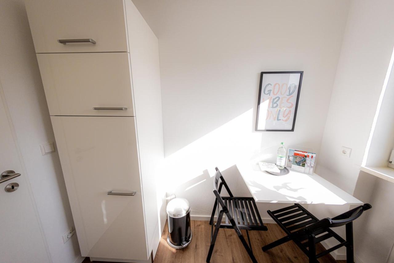 Come4stay - Seidenhof I Voll Ausgestattete Kueche I Balkon I Badezimmer Apartment *